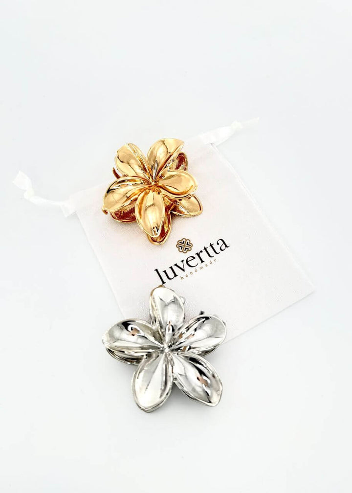 Gold Metal Lotus-Shaped Hair Claw